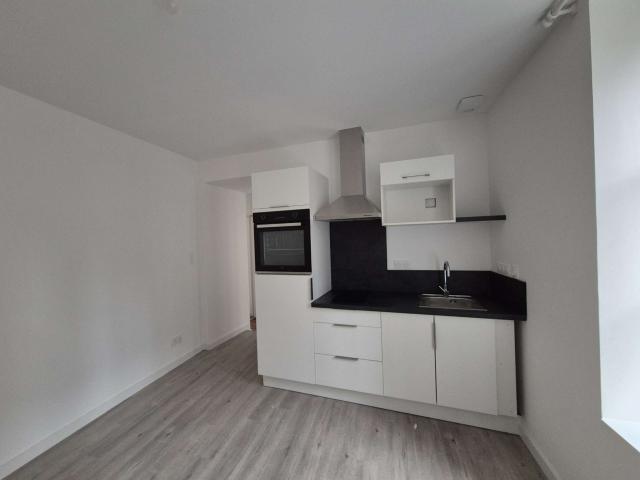 Location appartement 2 pièces Saint Aubin du Cormier 35