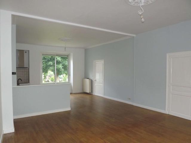 Location appartement 2 pièces Saint Jean d'Angély 17