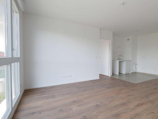Location appartement 2 pièces SAVIGNY LE TEMPLE 44m² à 860.45€/mois CDC Habitat