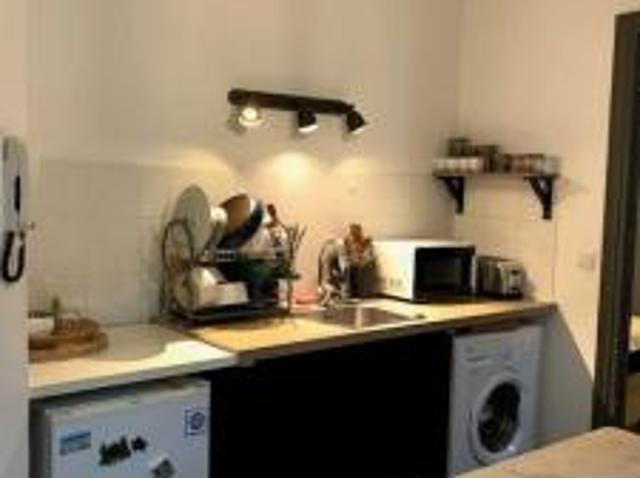 location appartement 2 rue saint thomas 2 pièces 41 m2 gard 30900 610 €