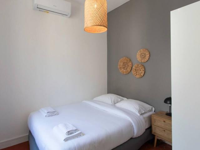 Location appartement, 33.38 m² T 3 à Nice, 1 360 €