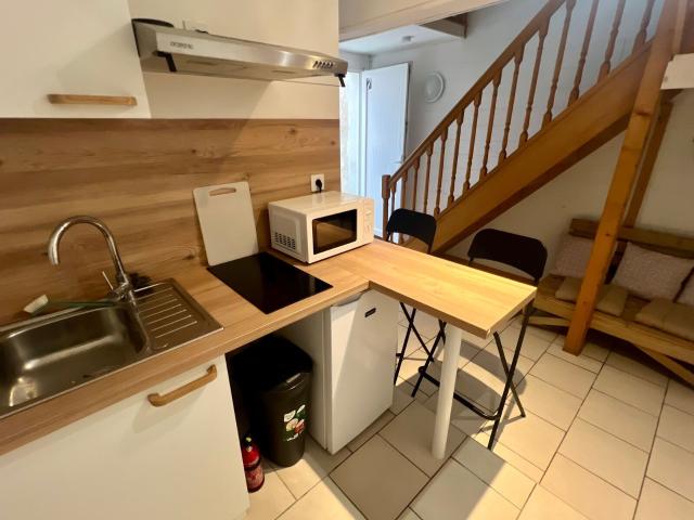 Location appartement, 30.25 m² T 2 à Tarbes, 475 €