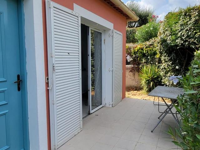 Location appartement, 31.5 m² T 2 à Grasse, 718 €