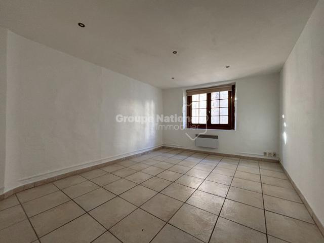 Location appartement 31.06 m², Nimes 30000 Gard