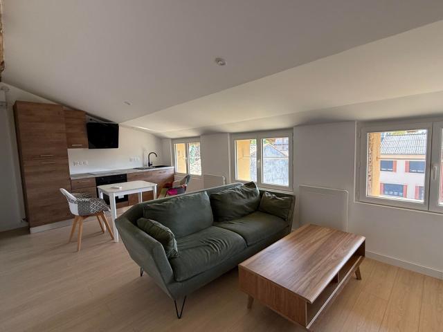 Location appartement, 34.42 m² T 2 à Nègrepelisse, 570 €