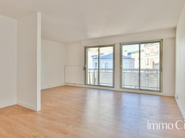 Location Appartement 3/4 pièces loué vide à Paris 75012 3 pièces