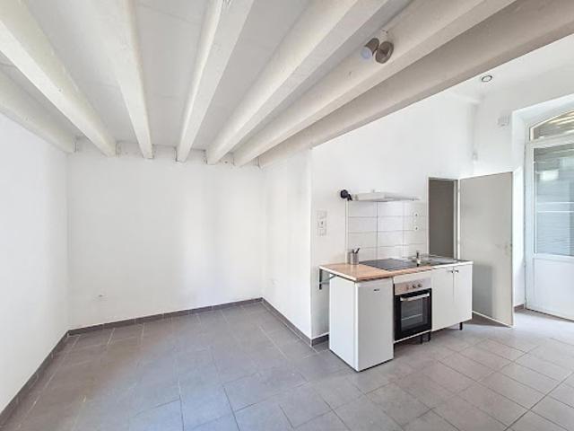 Location Appartement 35 m2 Nimes