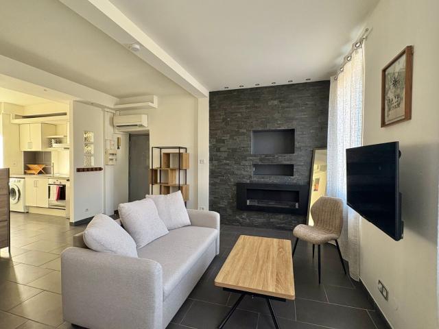 Location appartement, 38.06 m² T 2 à Nice, 1 100 €