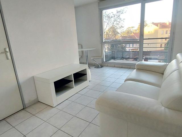 Location appartement, 39.8 m² T 2 à Villefranche sur Saône, 700 €