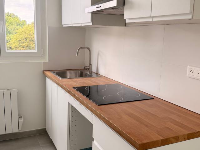 Location appartement, 39 m² T 2 à Sèvres, 1 150 €