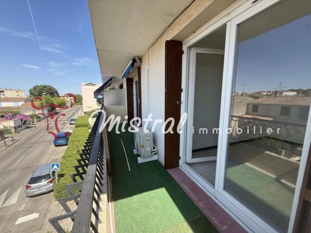 LOCATION APPARTEMENT 3 CHAMBRES LUNEL AVEC BALCONS