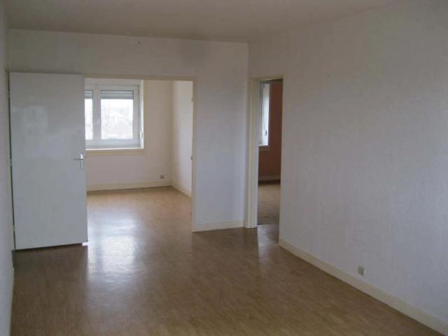 Location Appartement 3 pièce s 74 m² Granville