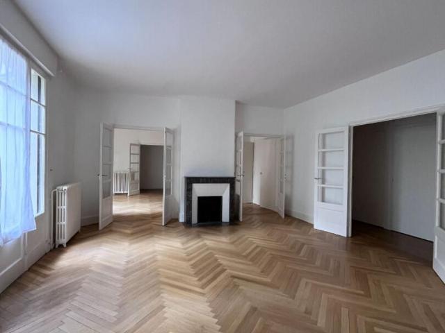 Location Appartement 3 pièce s de 107 m2