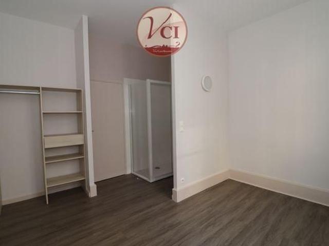 Location Appartement 3 pièces 43m² VICHY 03200
