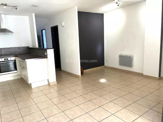Location Appartement 3 pièces 42 m2 à Tourves
