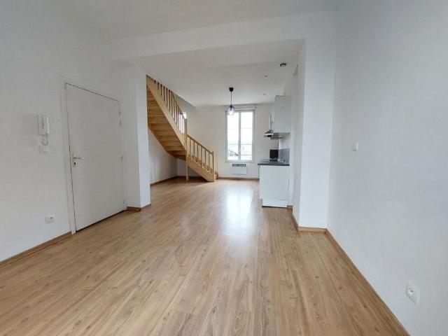 Location Appartement 3 pièces 47m² ST AUBIN LES ELBEUF 76410