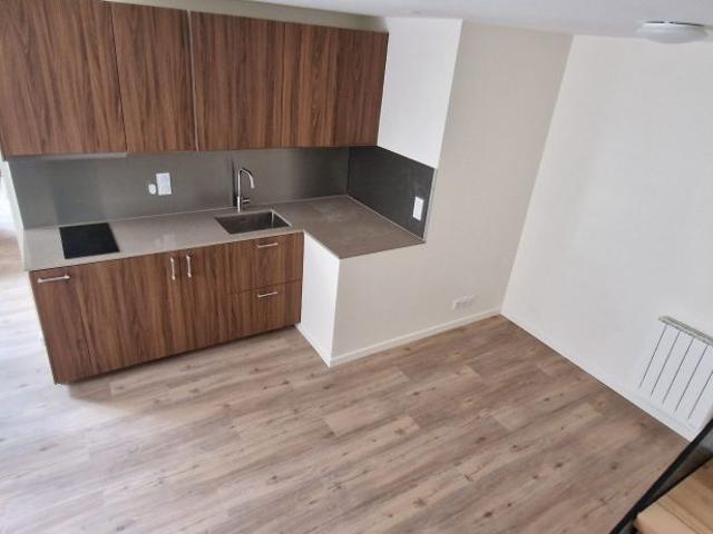 Location Appartement 3 pièces 47m² PARIS 10ème