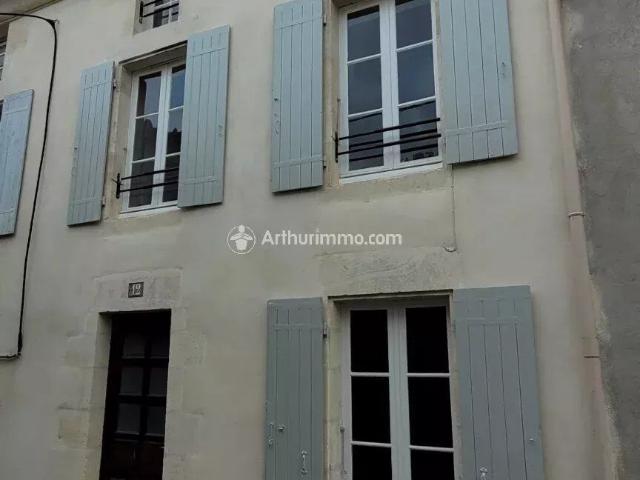 Location Appartement 3 pièces 44 m2 à Saint Jean d'Angély