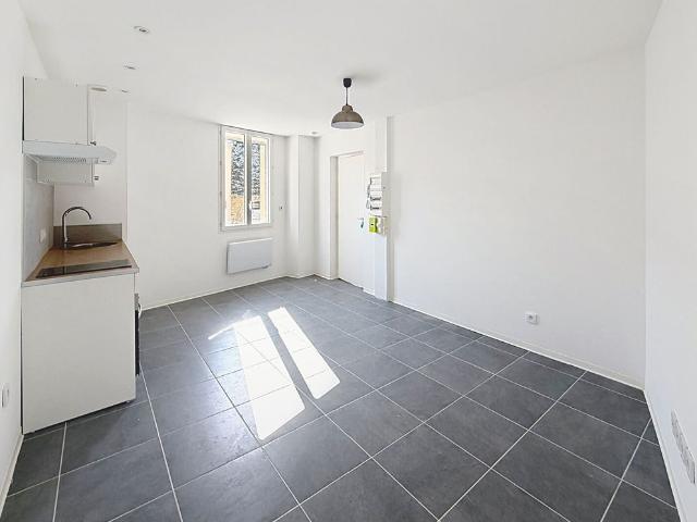Location appartement 3 pièces, 45.00m², Prayssac
