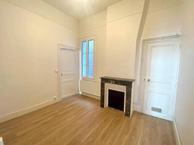 Location appartement 3 pièces 45.1 m2 à Tours