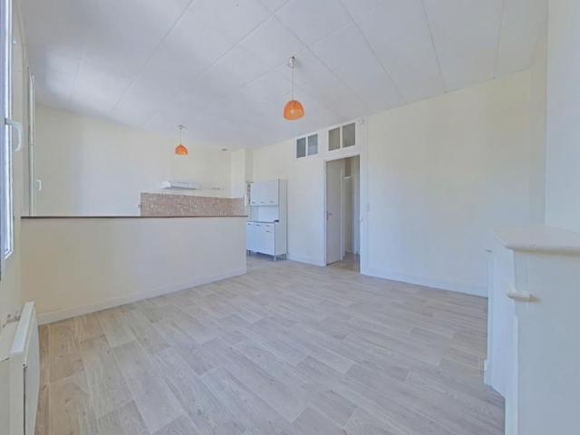 Location Appartement 3 pièces 45m² LIGUEIL 37240