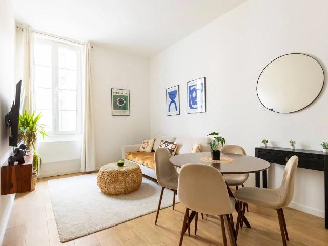 Location Appartement 3 pièces 45m² MARSEILLE 1er