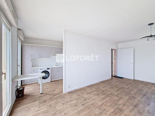 Location Appartement 3 pièces 48.23 m2 Pau