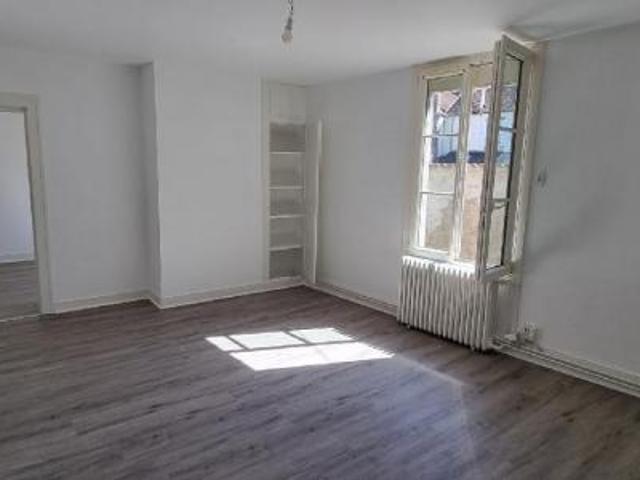 location appartement 3 pièces 48 m2 yonne 89500 490 €