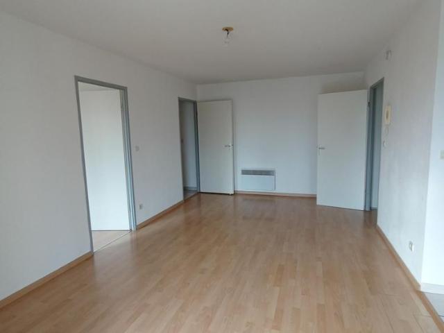 Location Appartement 3 pièces 48m² GRAULHET 81300