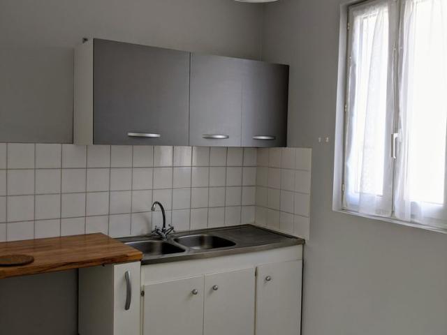 Location Appartement 3 pièces 48m² ISSOUDUN 36100