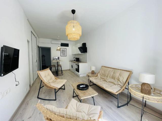 Location Appartement 3 pièces 48m² MARSEILLE 1er
