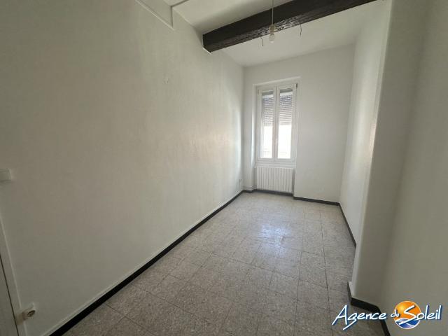 Location Appartement 3 pièces 48m² PORT LA NOUVELLE 11210