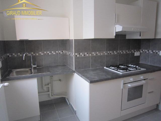 Location Appartement 3 pièces 48m² ROANNE 42300