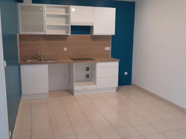 Location Appartement 3 pièces 49.94 m2 Sainte genevieve des bois
