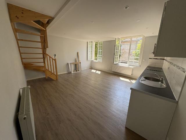 Location Appartement 3 pièces 49m² BON ENCONTRE 47240