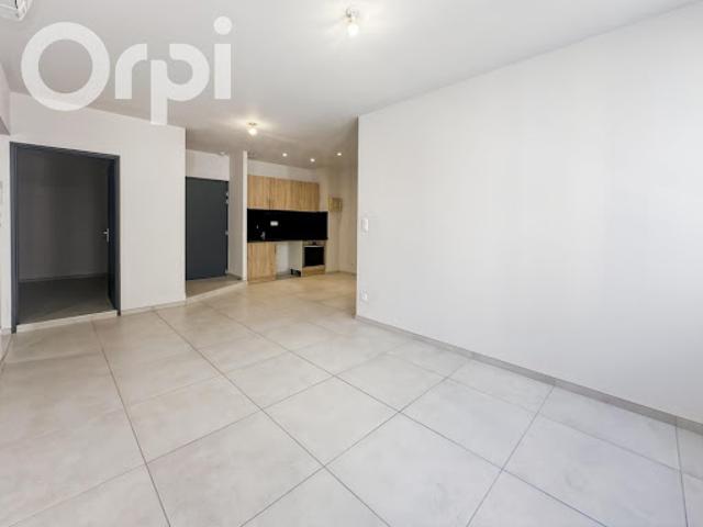 Location Appartement 3 pièces 53.63 m2 Aubenas