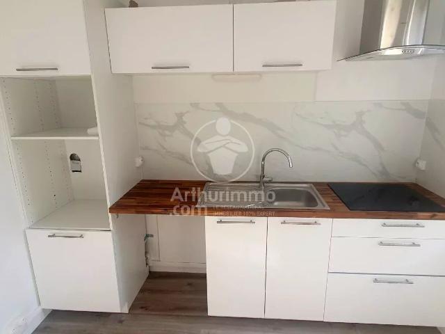 Louer appartement de 3 pièces 53 m² 665 € à Rouen 76100: une annonce Arthurimmo.com