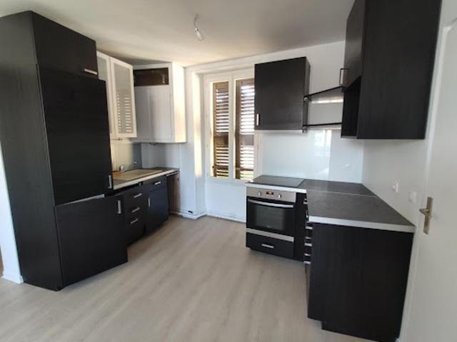 Location Appartement 3 pièces 53 m2 Dourdan