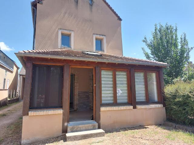 Location Appartement 3 pièces 53 m2 Savigné l'Evêque