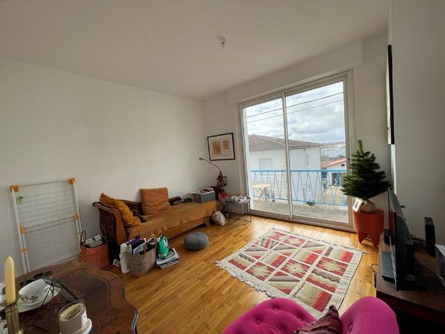 Location Appartement 3 pièces 53m²