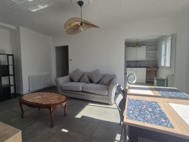 Location Appartement 3 pièces 53m² ST EGREVE 38120