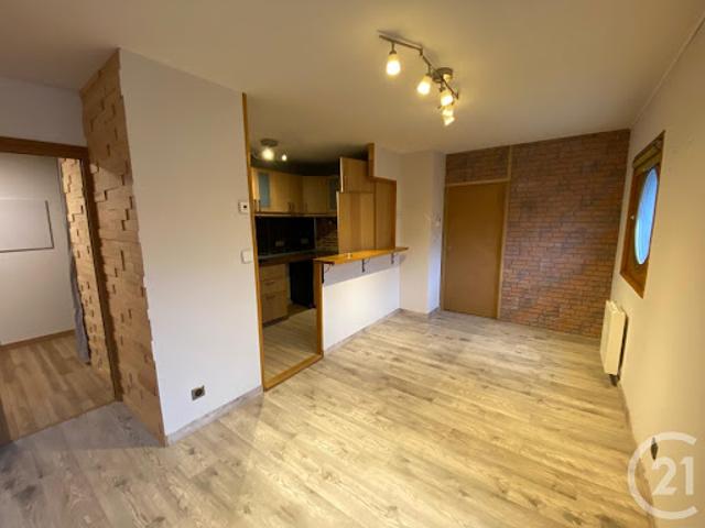 Location Appartement 3 pièces 50.04 m2 Corbeil Essonnes
