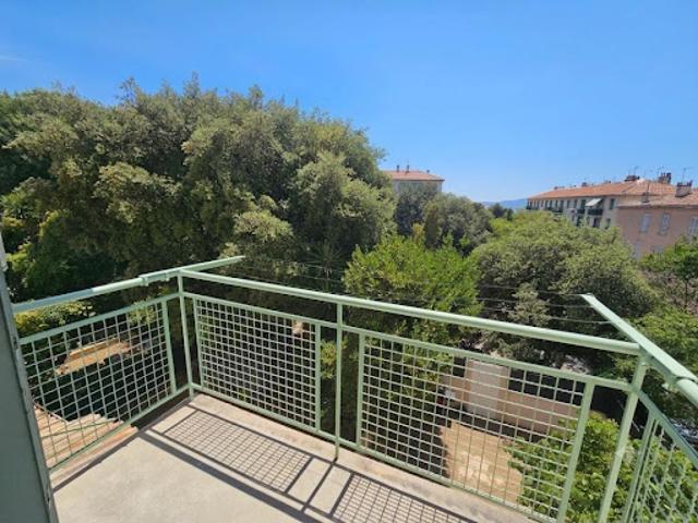 Location Appartement 3 pièces 50.18 m2 Marseille 12ème