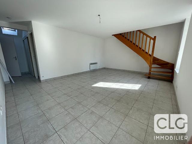 Location Appartement 3 pièces 50 m2 Elliant
