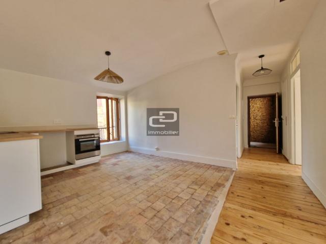 Location Appartement 3 pièces 50m² COUZON AU MONT D OR 69270