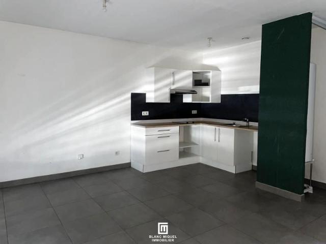 Location Appartement 3 pièces 50m² BORDEAUX 33800