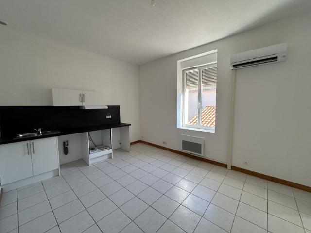 Location Appartement 3 pièces 50m² NARBONNE 11100