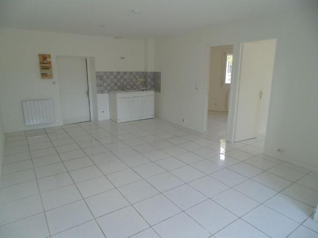 Location Appartement 3 pièces 50m² ST PAUL DE VARAX 01240