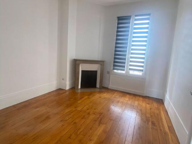 Location appartement 3 pièces, 51.55m², Les Pavillons sous Bois