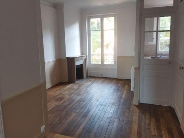 Location Appartement 3 pièces 51 m2 Versailles